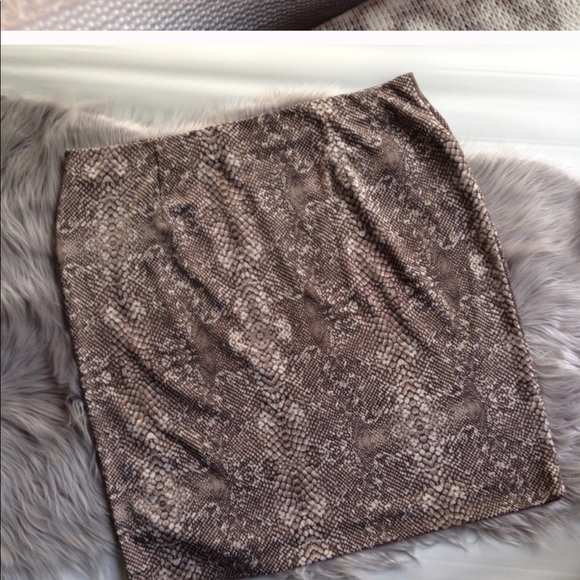 Alfa I python skirt - Picture 2 of 3